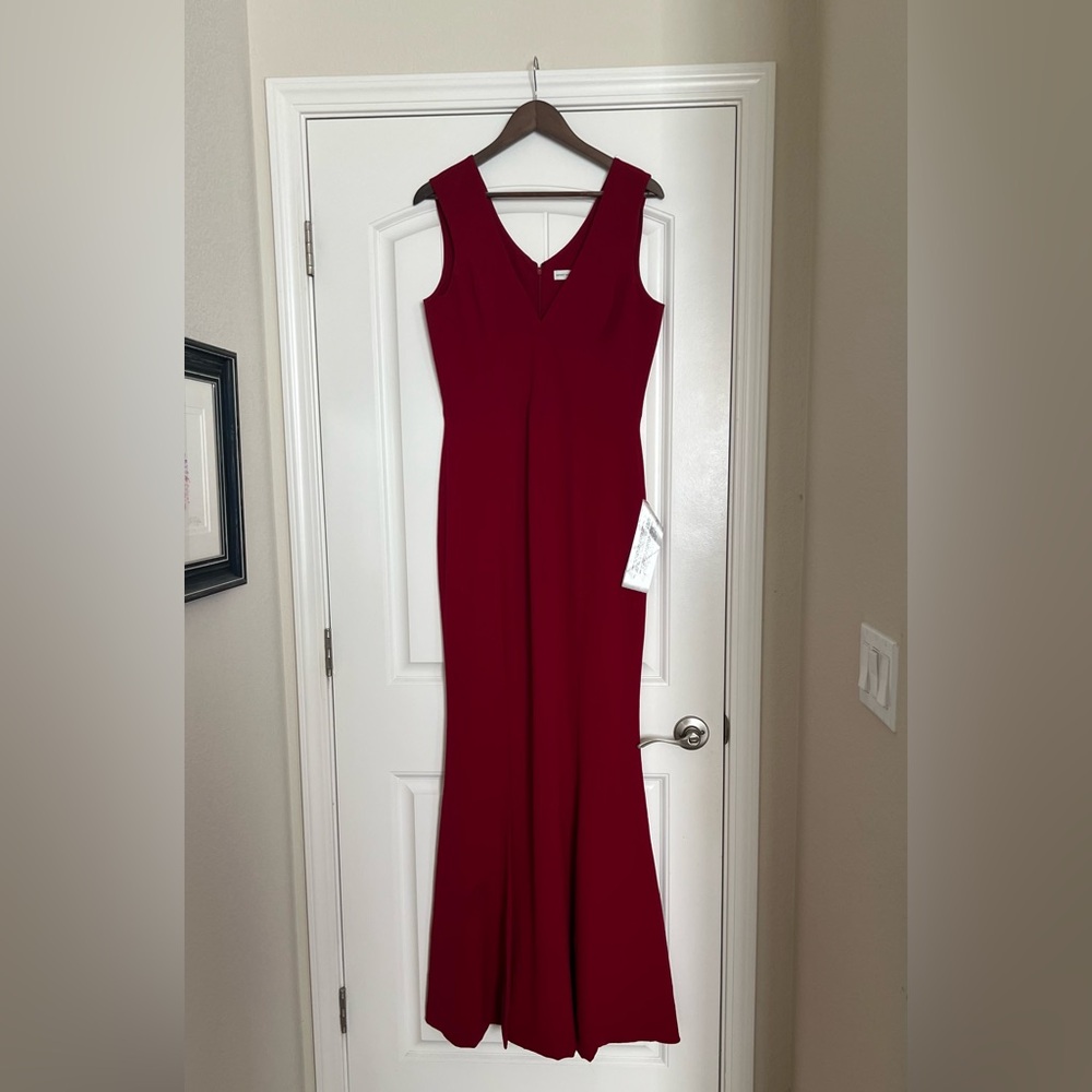 NWT Dress the Population Sandra Plunge Crepe Red Maxi Dress